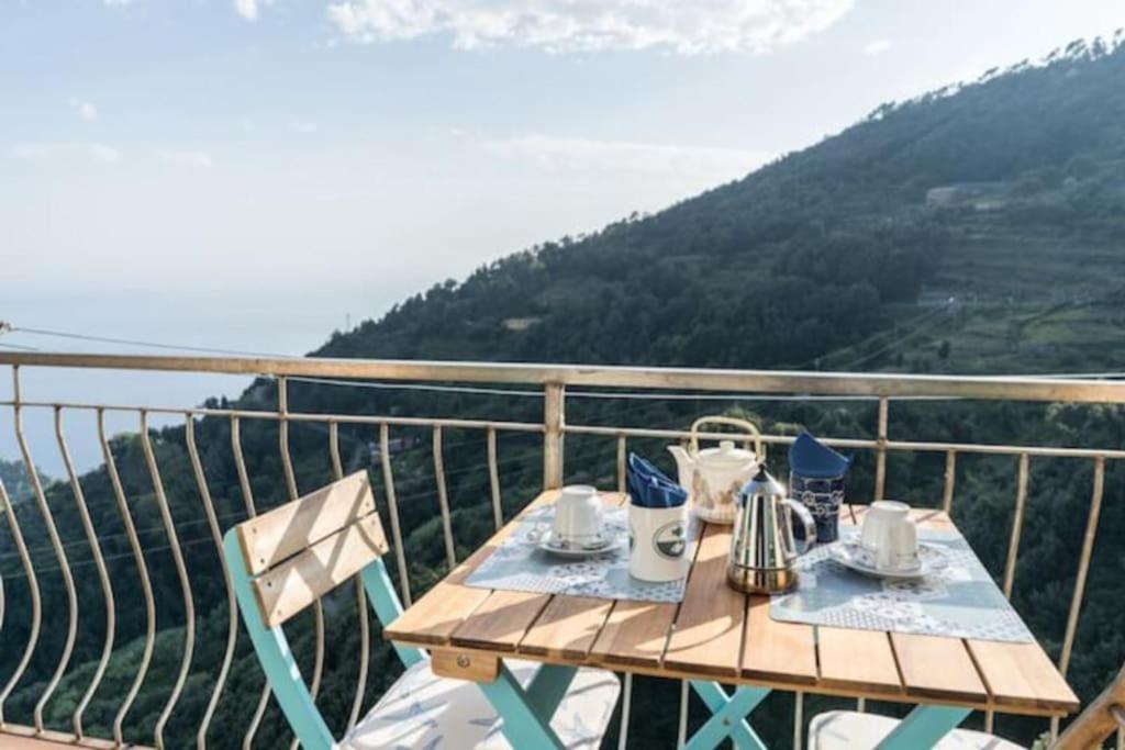 Villa La Finestra Sul Mare A Drignana Vernazza Exterior foto